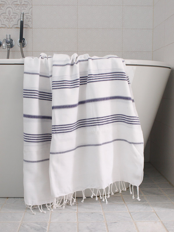 hammam towel white/dark purple